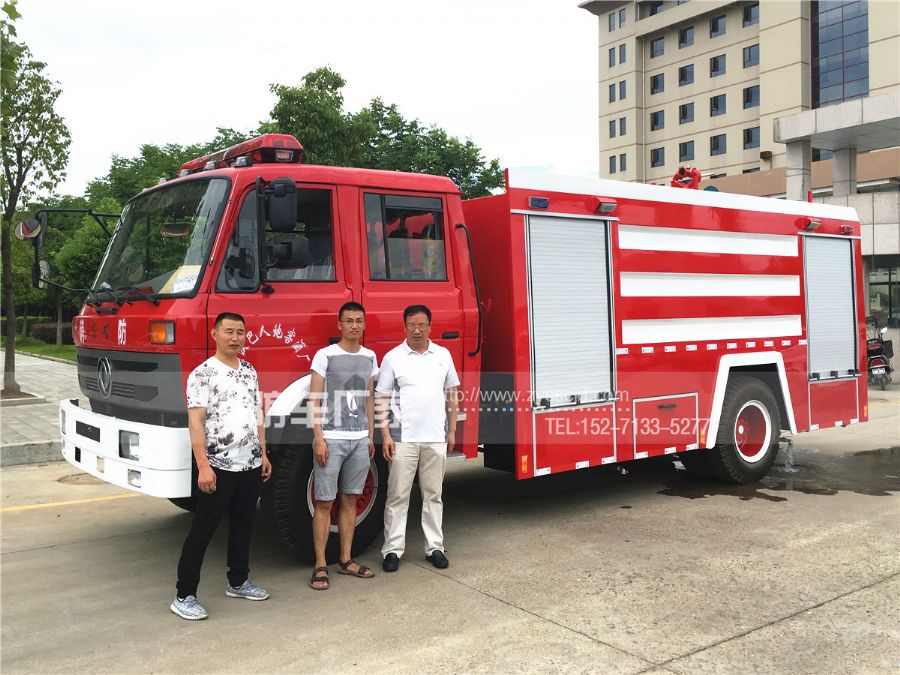 東風(fēng)8噸泡沫消防車 東風(fēng)8噸泡沫消防車